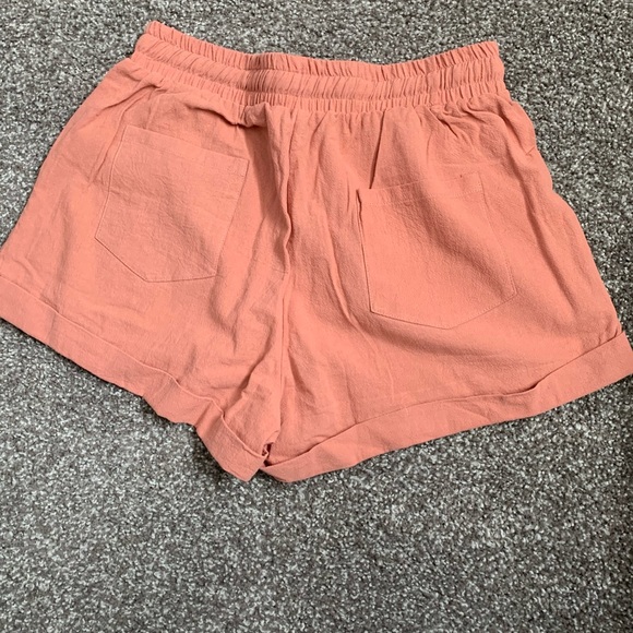 Shorts - Picture 2 of 3